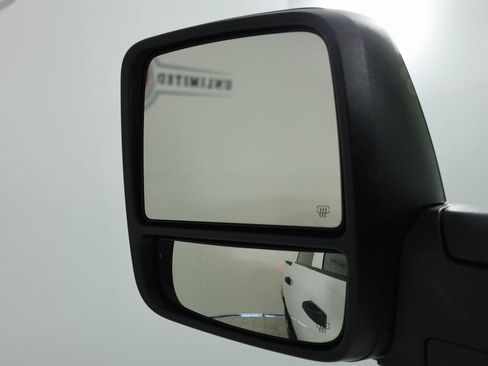 Used 2023 RAM 3500 Tradesman w/ Chrome Appearance Group image 17