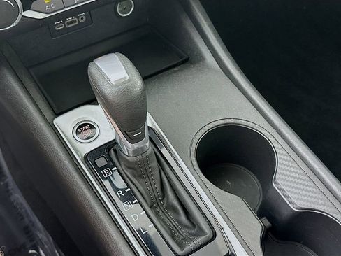 Certified 2025 Nissan Altima 2.5 SV FWD image 22