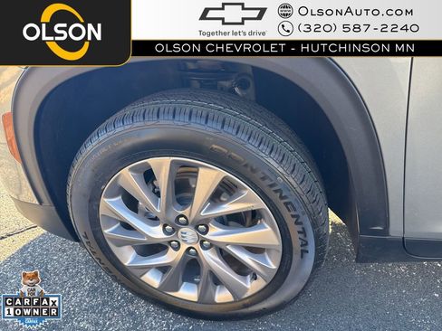 Certified 2025 Buick Enclave Preferred image 9