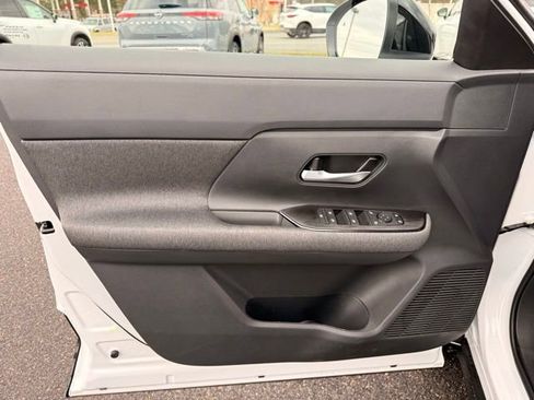 New 2026 Nissan Kicks SV w/ Cold Weather Package image 10