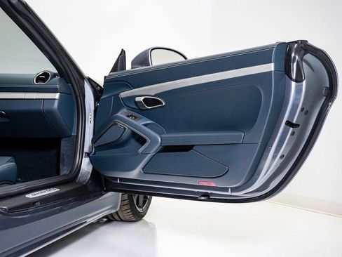 Certified 2025 Porsche 718 Boxster GTS image 18