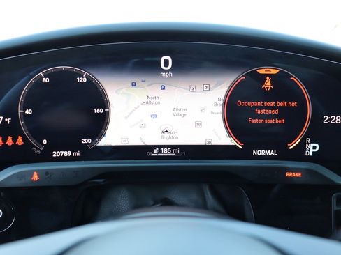 Used 2023 Porsche Taycan image 30