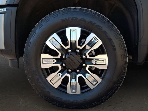 Used 2026 GMC Sierra 2500 Denali w/ Denali Reserve Package AWD/4WD image 9
