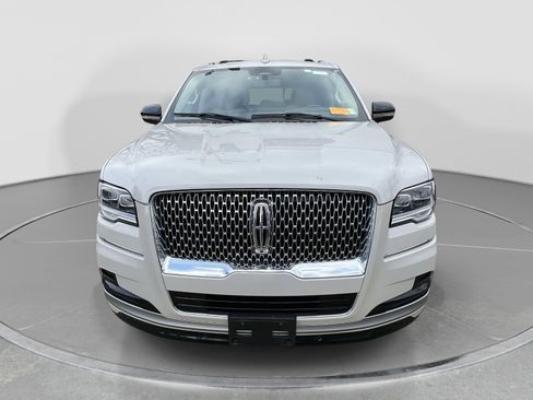 Used 2023 Lincoln Navigator L Reserve image 2