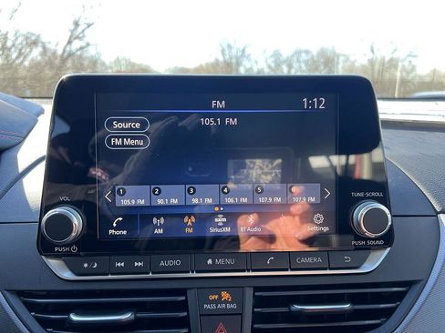 New 2025 Nissan Altima 2.5 SR image 17