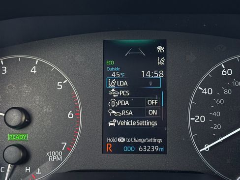 Used 2023 Toyota Corolla LE image 27