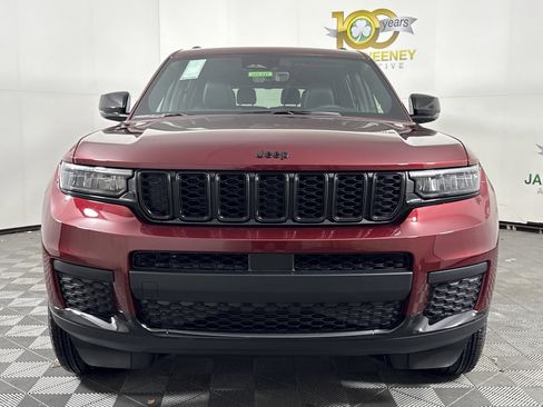 New 2025 Jeep Grand Cherokee L Altitude AWD/4WD image 3