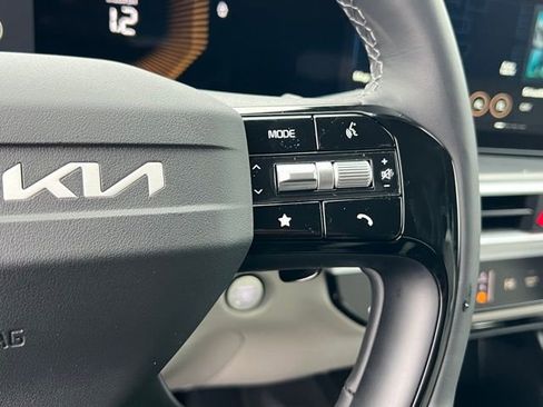 New 2026 Kia Sorento EX w/ EX Premium Package AWD/4WD image 23