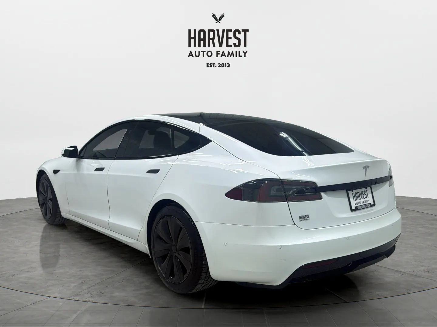 Used 2022 Tesla Model S Standard Range AWD/4WD image 4