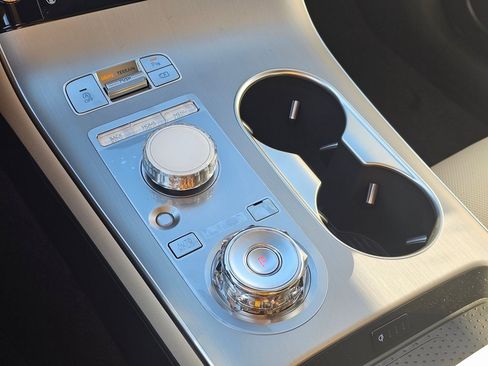 New 2026 Genesis GV70 2.5T Advanced image 19