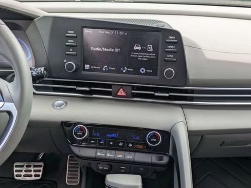 Certified 2026 Hyundai Elantra Sport FWD image 15