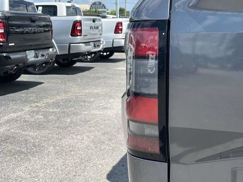 Used 2024 Nissan Frontier S w/ Technology Package RWD image 10