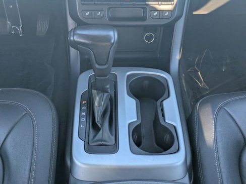 Used 2020 Chevrolet Colorado ZR2 image 17