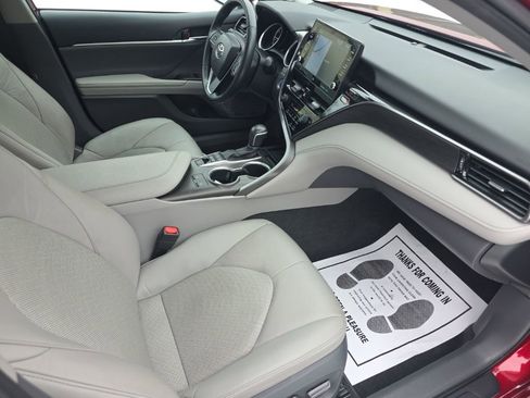 Certified 2021 Toyota Camry XLE w/ Navigation Upgrade Package image 18