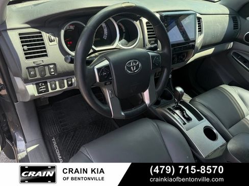 Used 2014 Toyota Tacoma 4x4 Double Cab w/ TRD Sport Package image 9