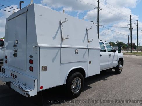Used 2015 Chevrolet Silverado 3500 W/T AWD/4WD image 4