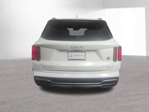 Used 2023 Kia Sorento SX AWD/4WD image 33