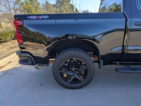 Used 2024 Chevrolet Silverado 1500 Custom image 33