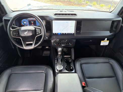 Certified 2025 Ford Bronco Badlands w/ Sasquatch Package AWD/4WD image 9