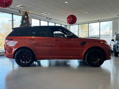 Used 2022 Land Rover Range Rover Sport SVR image 6