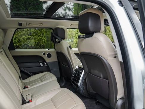 Used 2020 Land Rover Range Rover Sport HSE AWD/4WD image 49