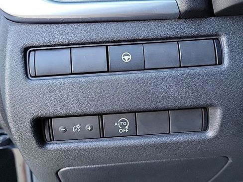 Certified 2023 Nissan Rogue SV image 23