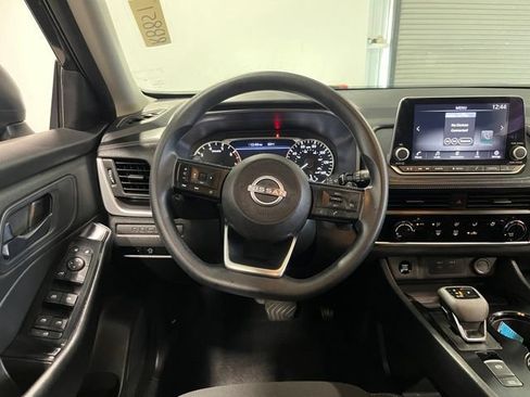 Used 2024 Nissan Rogue S FWD image 22