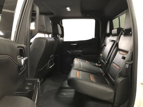 Used 2019 GMC Sierra 1500 AT4 w/ AT4 Premium Package image 12