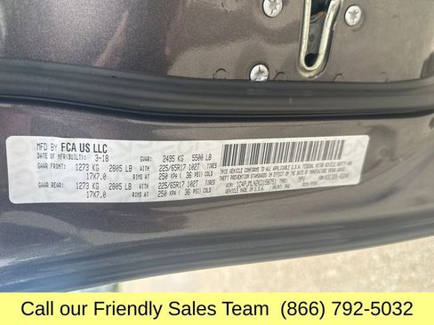 Used 2019 Jeep Cherokee Latitude Plus w/ Cold Weather Group AWD/4WD image 31