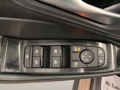 Used 2025 Nissan Rogue SV AWD/4WD image 27