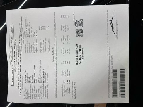 Used 2018 Land Rover Range Rover Velar R-Dynamic SE image 43