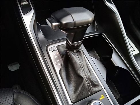 Certified 2025 Kia Sorento S image 15