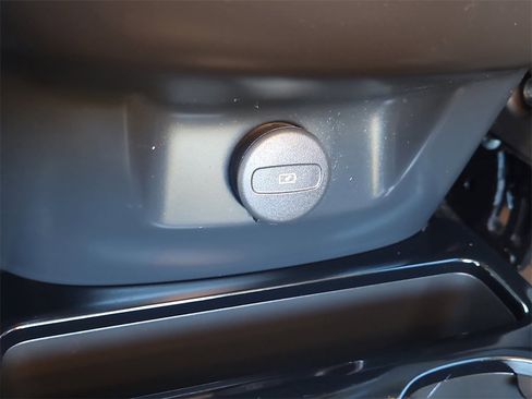 Used 2022 Volvo XC90 T6 Inscription w/ Advanced Package image 24