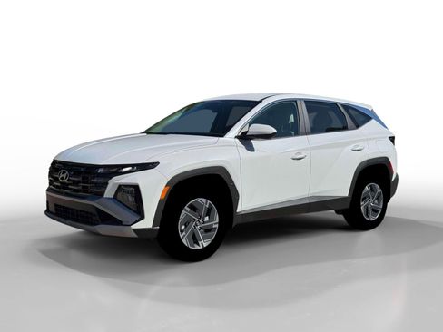 New 2026 Hyundai Tucson Blue SE image 2