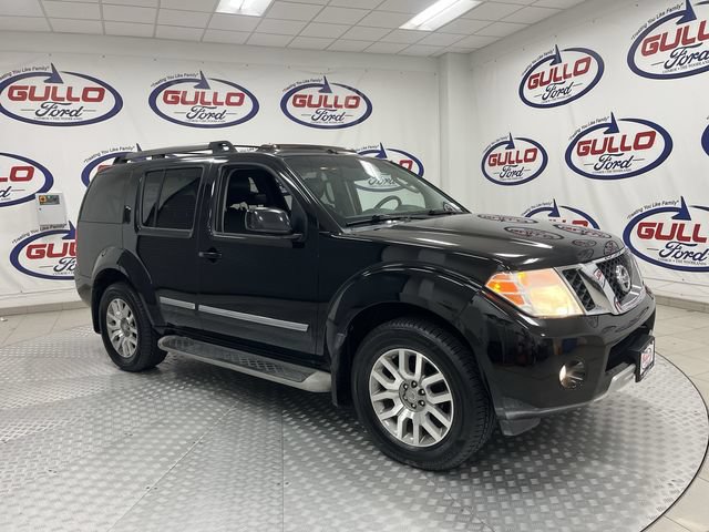 Used 2011 Nissan Pathfinder LE w/ Navigation Pkg AWD/4WD image 1