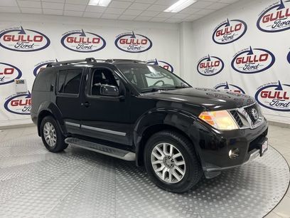 Used 2011 Nissan Pathfinder LE w/ Navigation Pkg