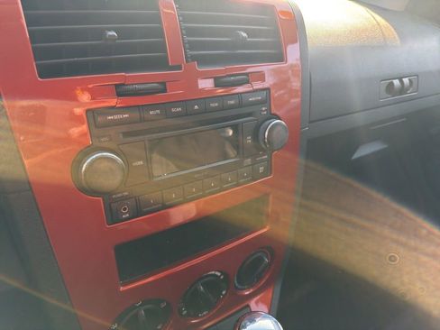 Used 2008 Dodge Caliber SXT image 8