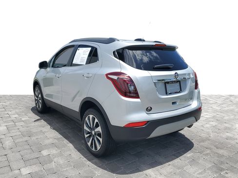 Used 2022 Buick Encore Preferred AWD/4WD image 4
