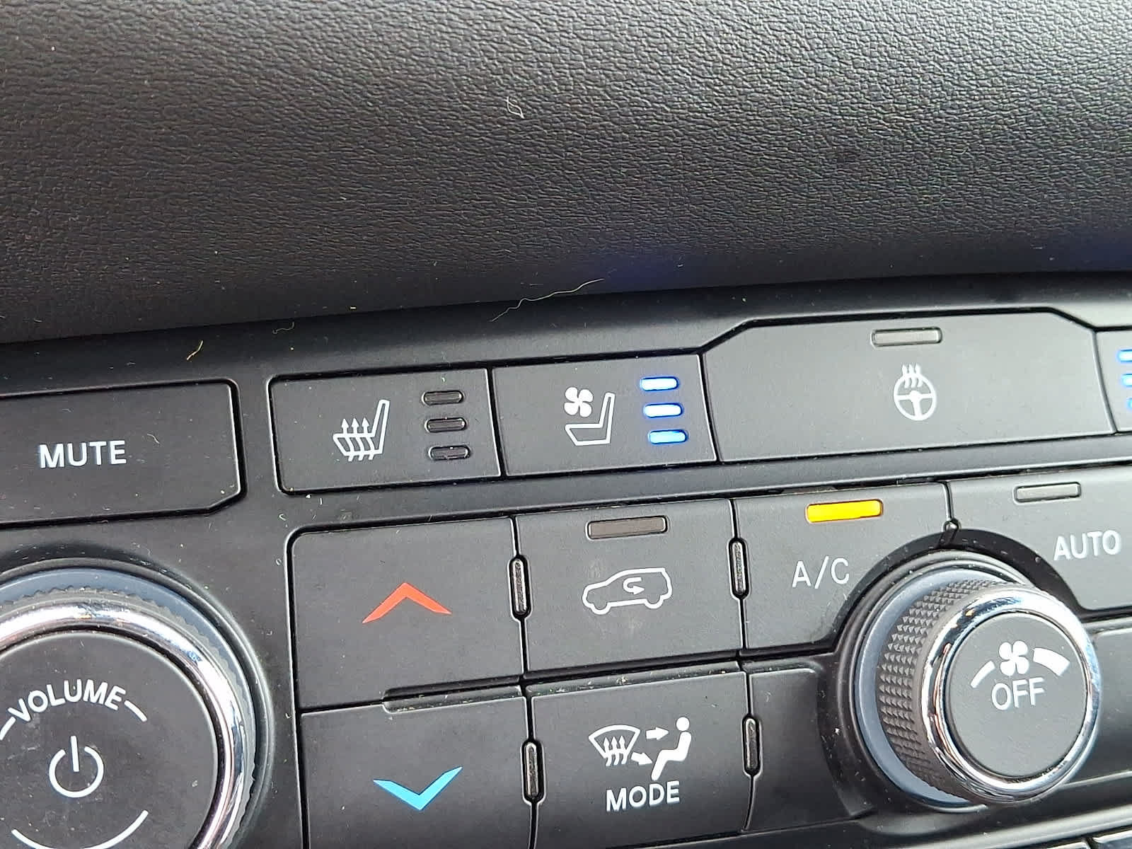Used 2023 Dodge Durango R/T AWD/4WD image 29