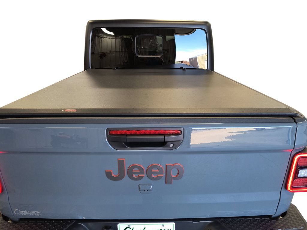 Used 2024 Jeep Gladiator Mojave w/ Convenience Group AWD/4WD image 19