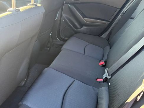 Used 2016 MAZDA MAZDA3 i Sport FWD image 15
