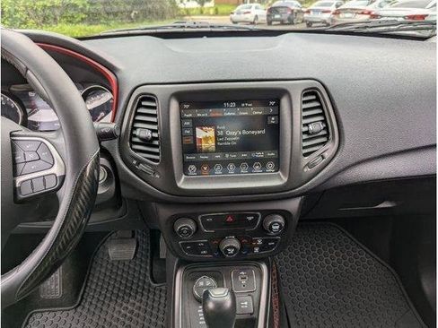 Used 2019 Jeep Compass Trailhawk AWD/4WD image 57