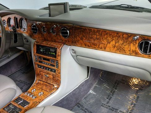 Used 2000 Rolls-Royce Silver Seraph image 22