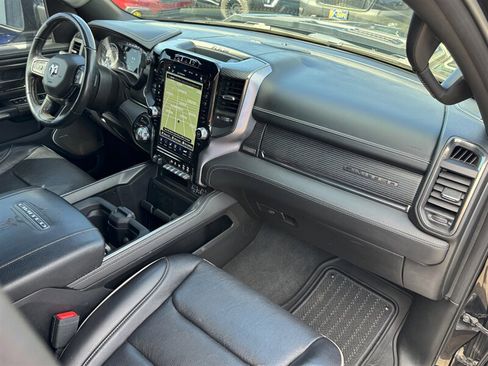 Used 2020 RAM 1500 Limited w/ Black Appearance Package AWD/4WD image 19
