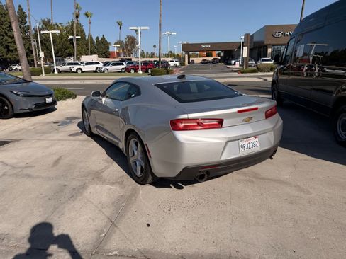 Used 2017 Chevrolet Camaro LT RWD image 3