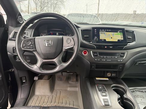 Used 2023 Honda Passport TrailSport image 24