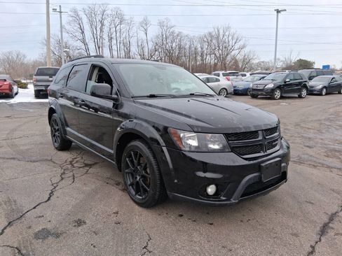 Used 2014 Dodge Journey SXT w/ Flexible Seating Group image 3