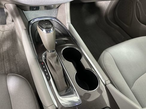 Used 2018 Chevrolet Malibu LT FWD image 18
