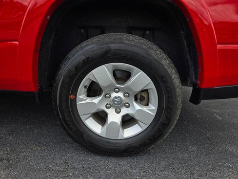 Used 2025 RAM 1500 Big Horn AWD/4WD image 9