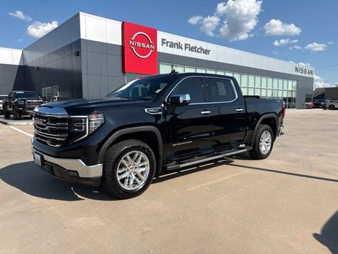 Used 2025 GMC Sierra 1500 SLT w/ SLT Premium Package AWD/4WD image 1